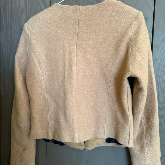 Simons Women's Jacket - Picture 2 of 3